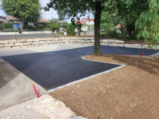 MUTIN TP met son expérience à votre service pour la réalisation d'un enrochement à St Germain au mont d'or, St Didier au mont d'or, St Cyr au mont d'or..., Saint-Georges-de-Reneins, MUTIN TP