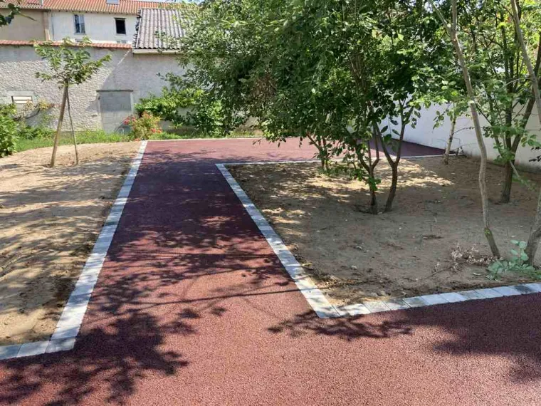 Conception d’allées piétonnes pour des aménagements extérieurs performants et pérennes, Saint-Georges-de-Reneins, MUTIN TP