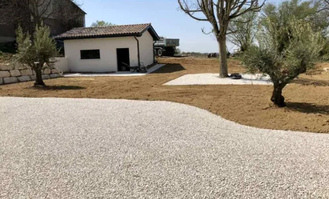 Création d'un mur de soutènement en enrochement et réfection d'une cour en concassé blanc sur la commune de Toussieux (01600), Saint-Georges-de-Reneins, MUTIN TP