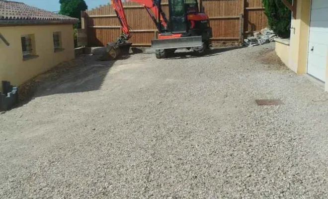 Réfection d'une cour en enrobé à Neyron aux portes de Lyon, Saint-Georges-de-Reneins, MUTIN TP