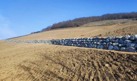 Mur de soutènement à ODENAS (Beaujolais)